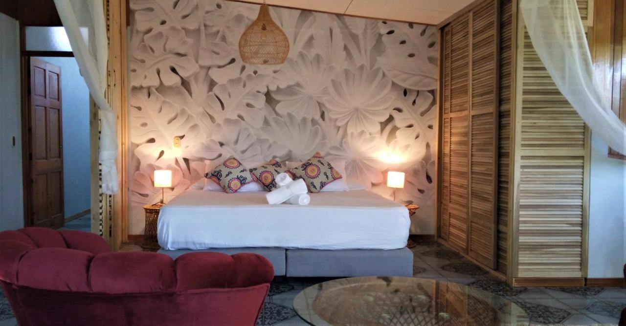 Space One Manuel Antonio Exterior photo